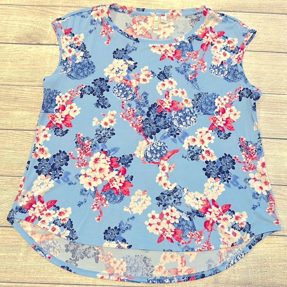 Women’s Elle cap sleeve top size L